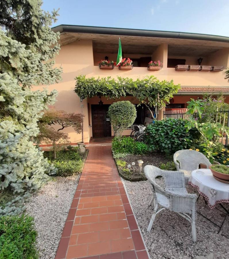 B&B L'Isola Di Casa Brembate Dış mekan fotoğraf